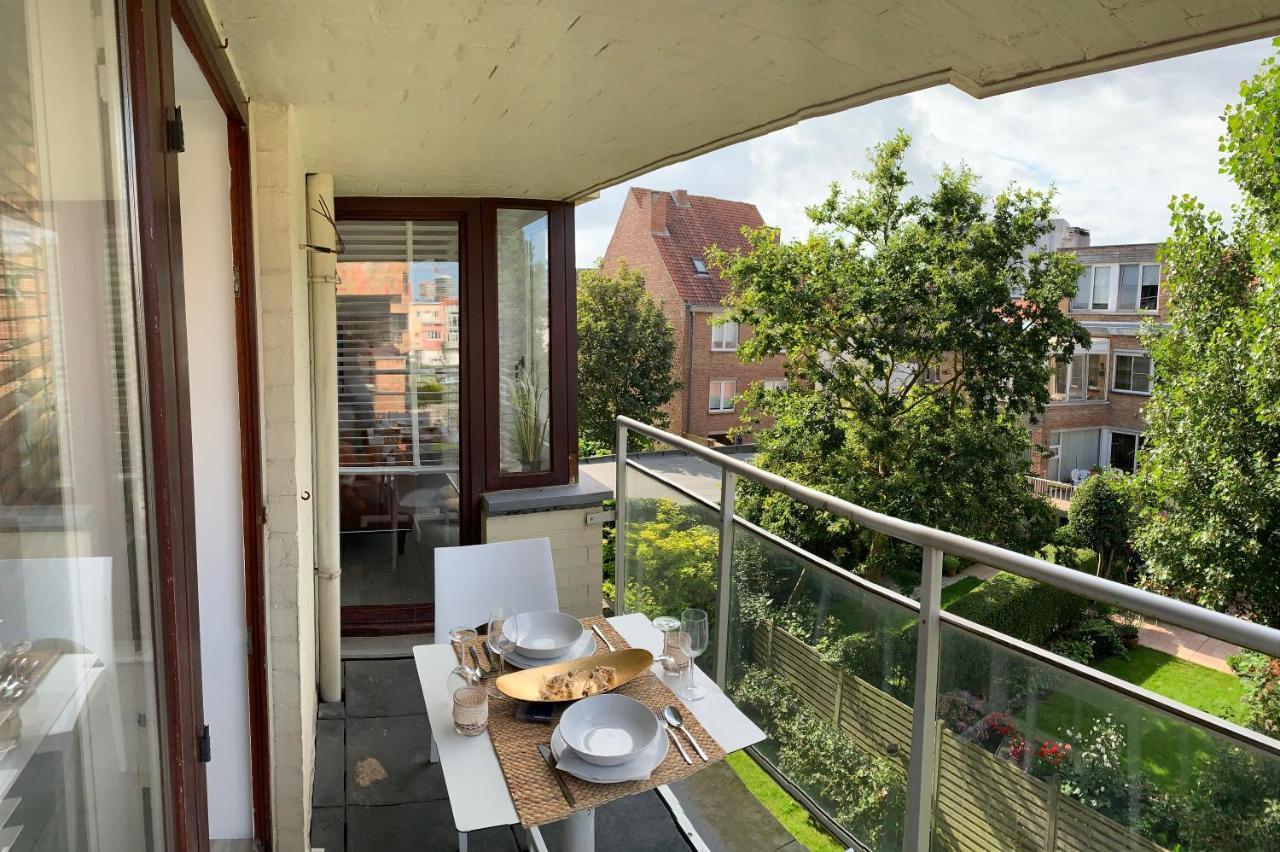 Top Appartement Met Garage "Au Franelle" Остенде Экстерьер фото